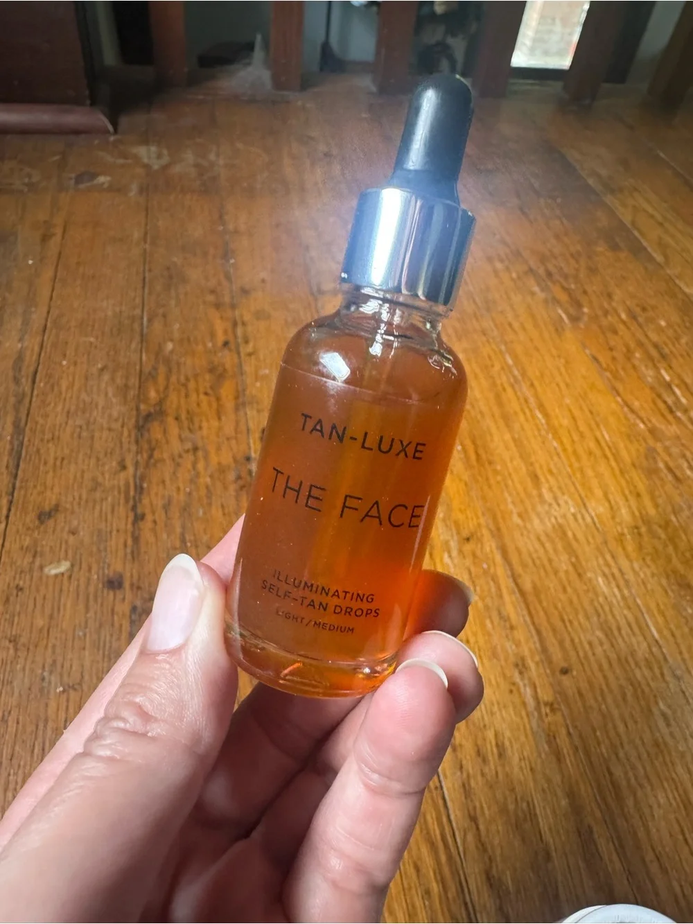 Tan Luxe The Face Illuminating Self-Tan Drops - light/medium - brand new - Picture 5 of 5